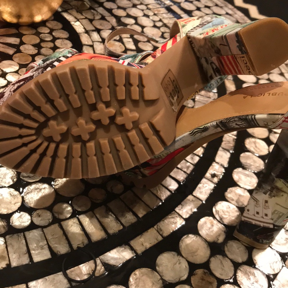 International printed rubber soled platform heels - Picture 8 of 8